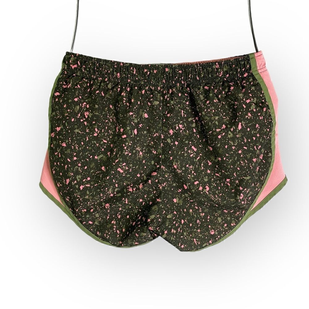 Nike Dri Fit Paint Splatter/Camo Look Tempo Shorts Women Pink Green - Picture 8 of 9